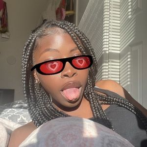 Meet your Posher, Grace